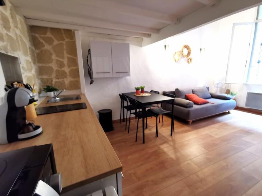 Centre Ville Montpellier - Appartement Au Coeur De L'Ecusson Extérieur photo