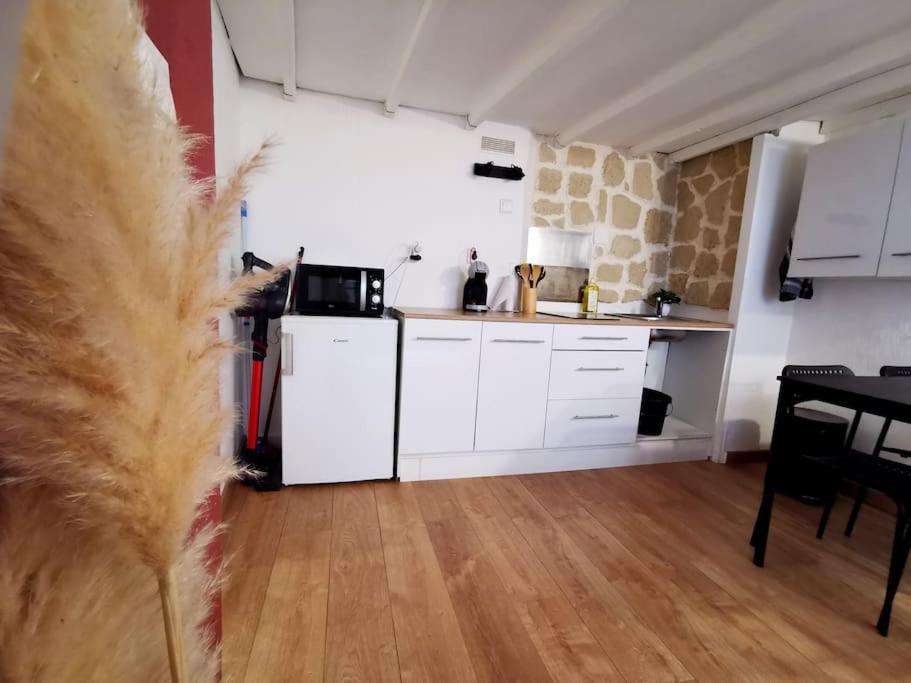 Centre Ville Montpellier - Appartement Au Coeur De L'Ecusson Extérieur photo