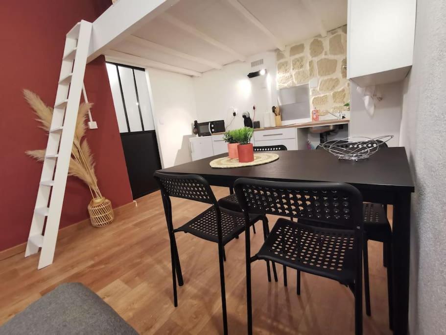 Centre Ville Montpellier - Appartement Au Coeur De L'Ecusson Extérieur photo